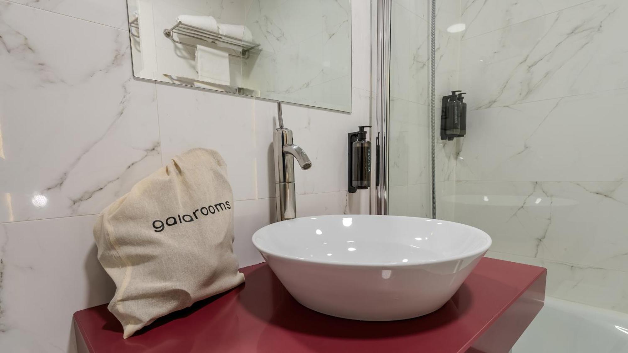 Hotel Barrio Humedo By Gaiarooms Leon Ngoại thất bức ảnh