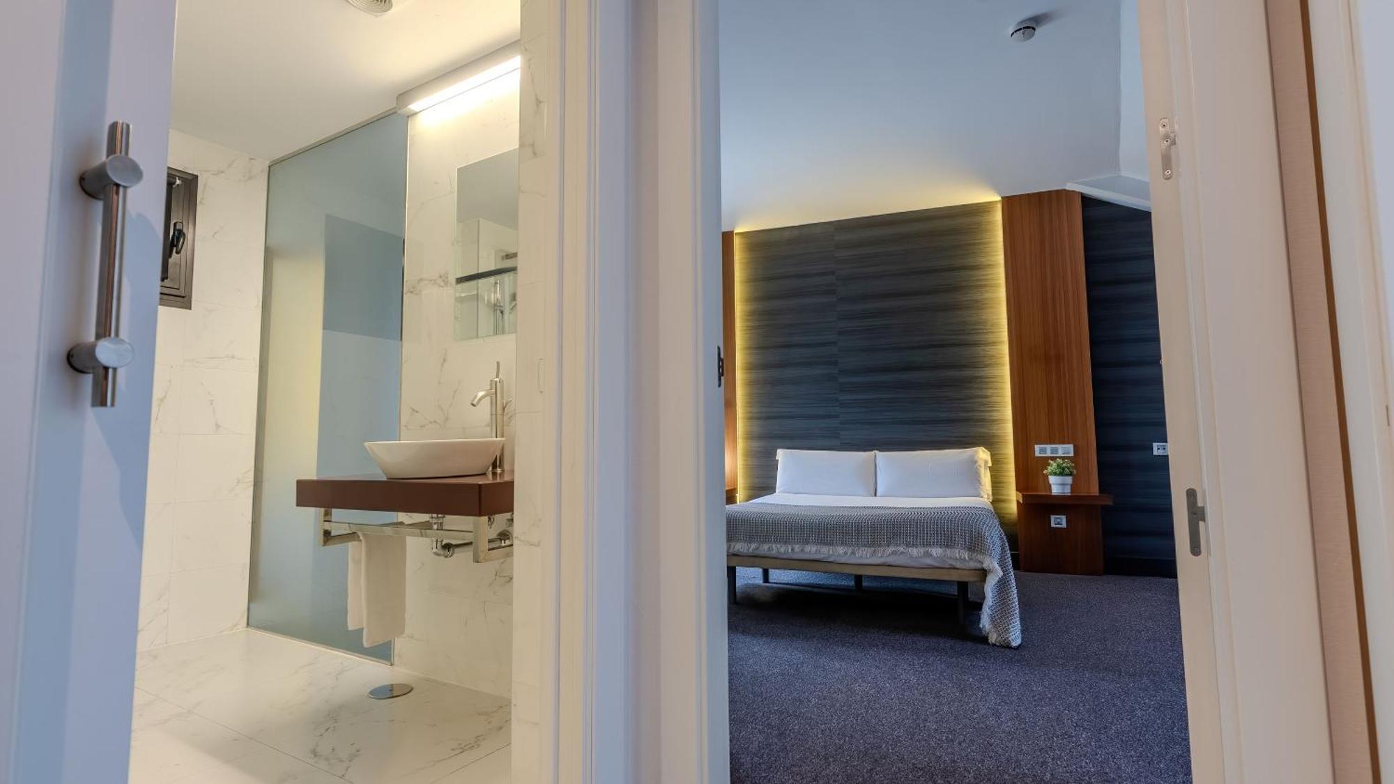 Hotel Barrio Humedo By Gaiarooms Leon Ngoại thất bức ảnh