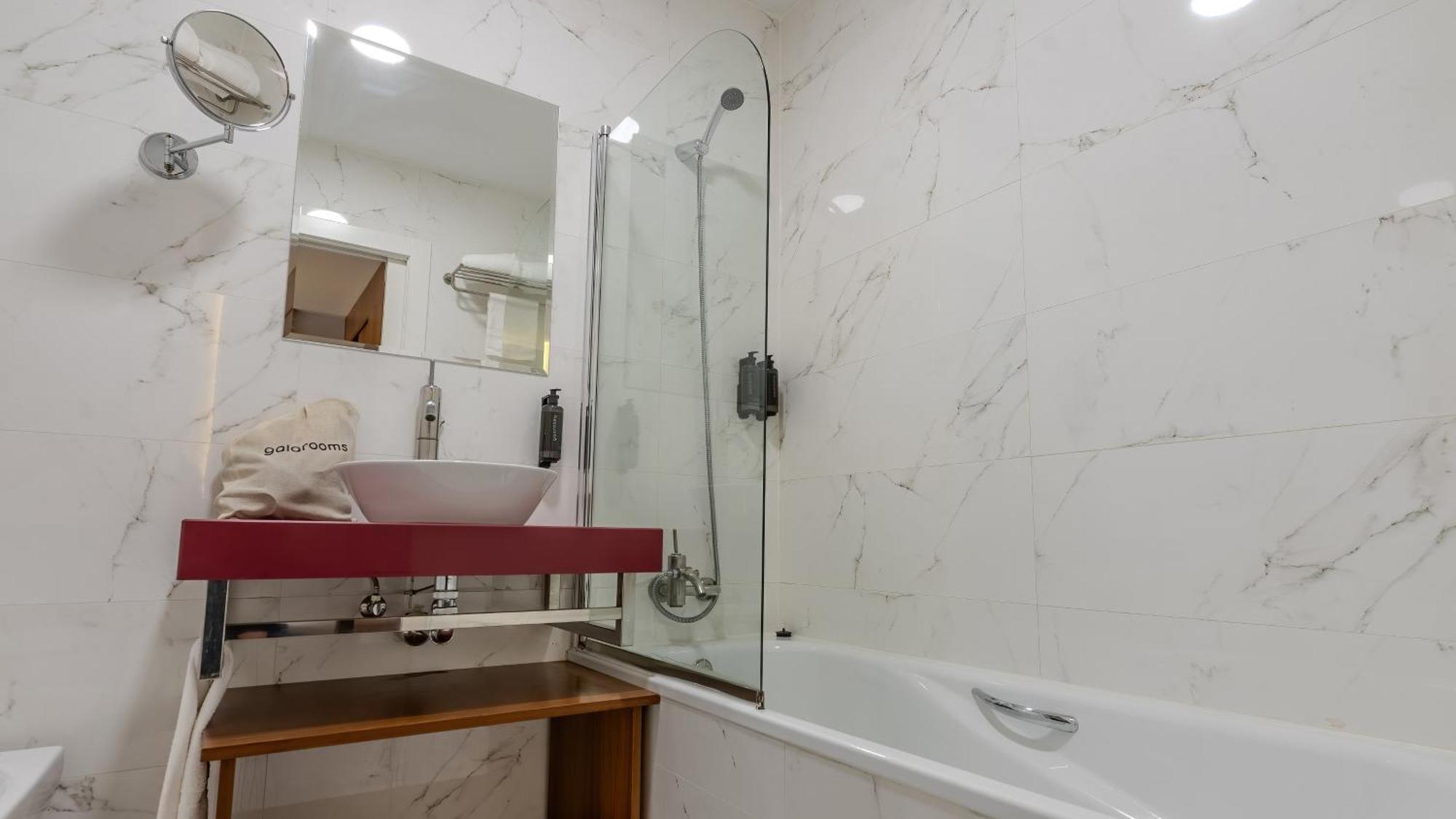 Hotel Barrio Humedo By Gaiarooms Leon Ngoại thất bức ảnh